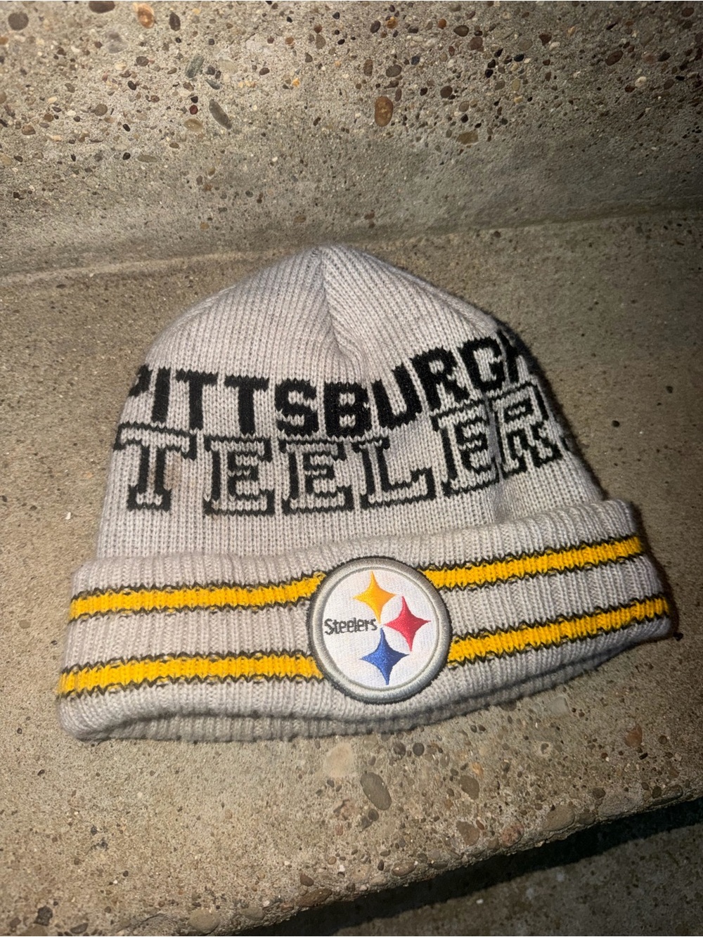 New Era Pittsburgh Steelers Gray Knit Beanie with Yellow Accents - Picture 3 of 6